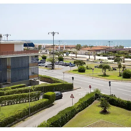 Casa Gorgone, Seafront Flat! Viareggio