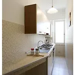 Casa Gorgone, Seafront Flat! * Viareggio