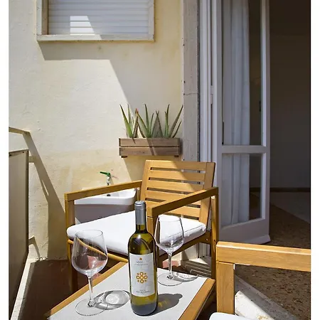 Apartmán Casa Gorgone, Seafront Flat! *